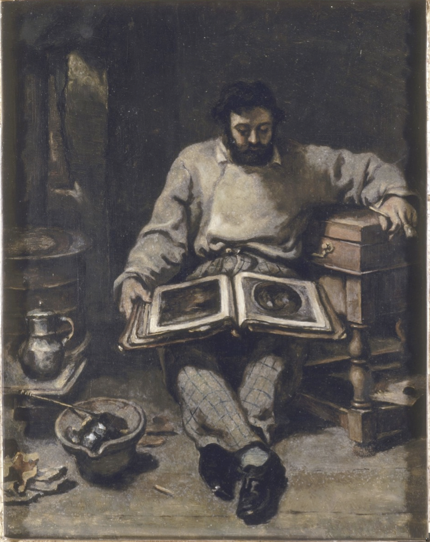 Marc Trapadoux examinant un livre d'estampes - Gustave Courbet